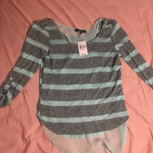 Don’t u dare brand- never worn has tags❤️